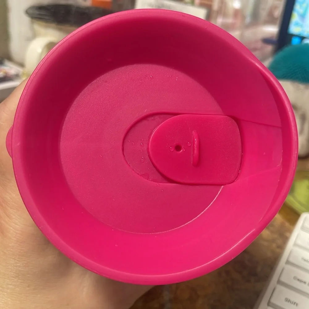Lilly Pulitzer Double Wall Travel Tumbler in Hot Spot